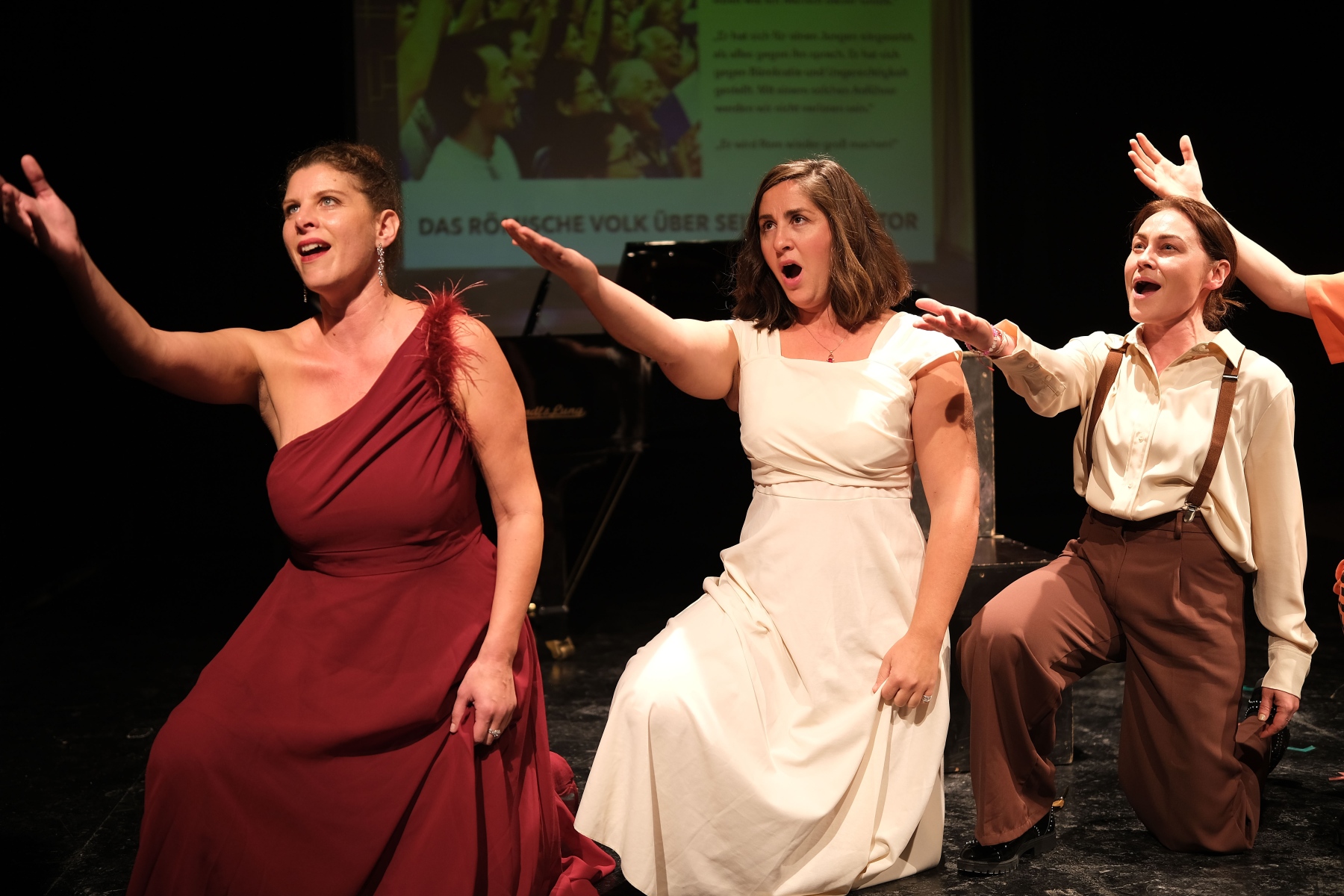 Vitellia Halikiopoulos / Servilla Jäger / Annio Pewal